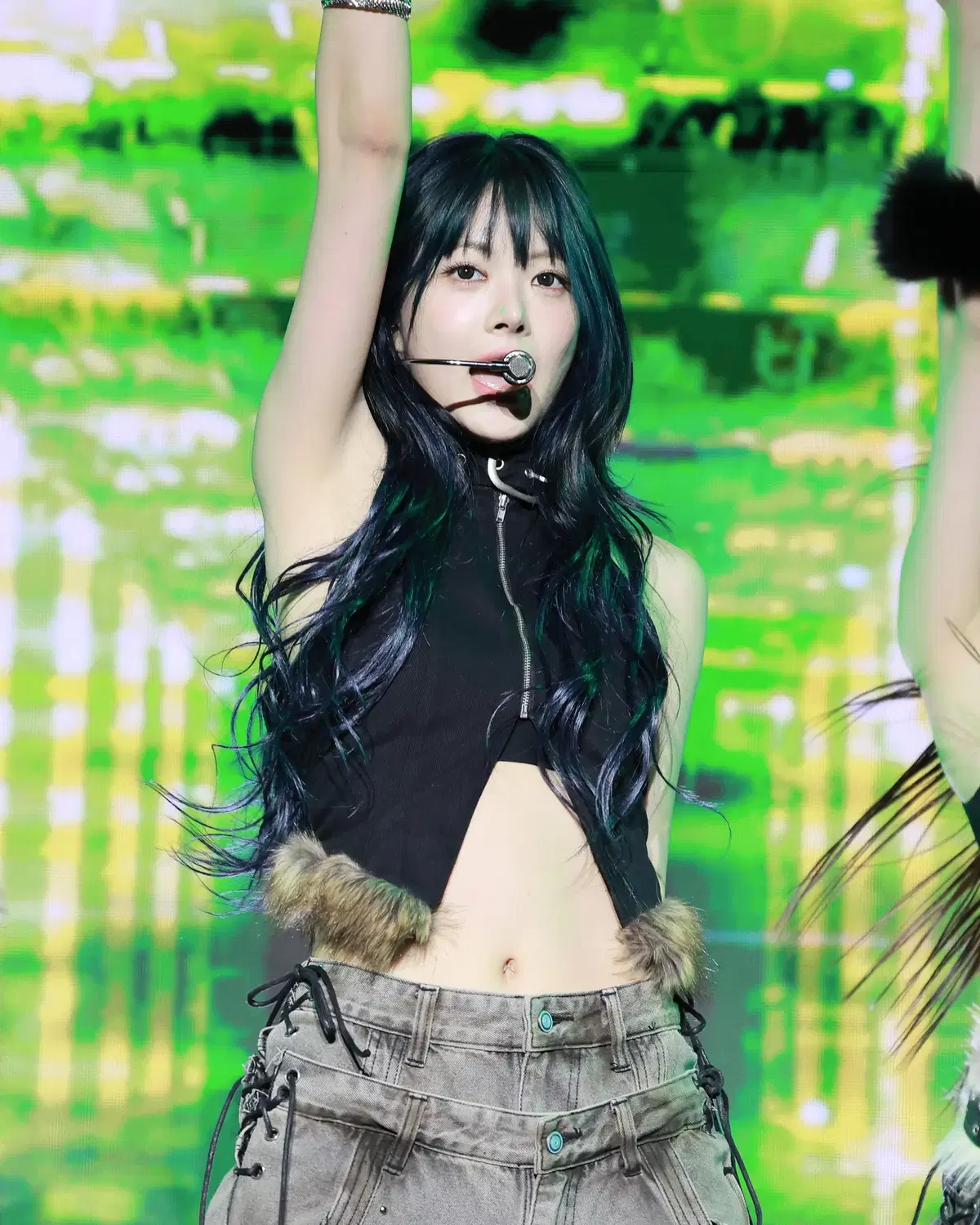 thumbnail-4